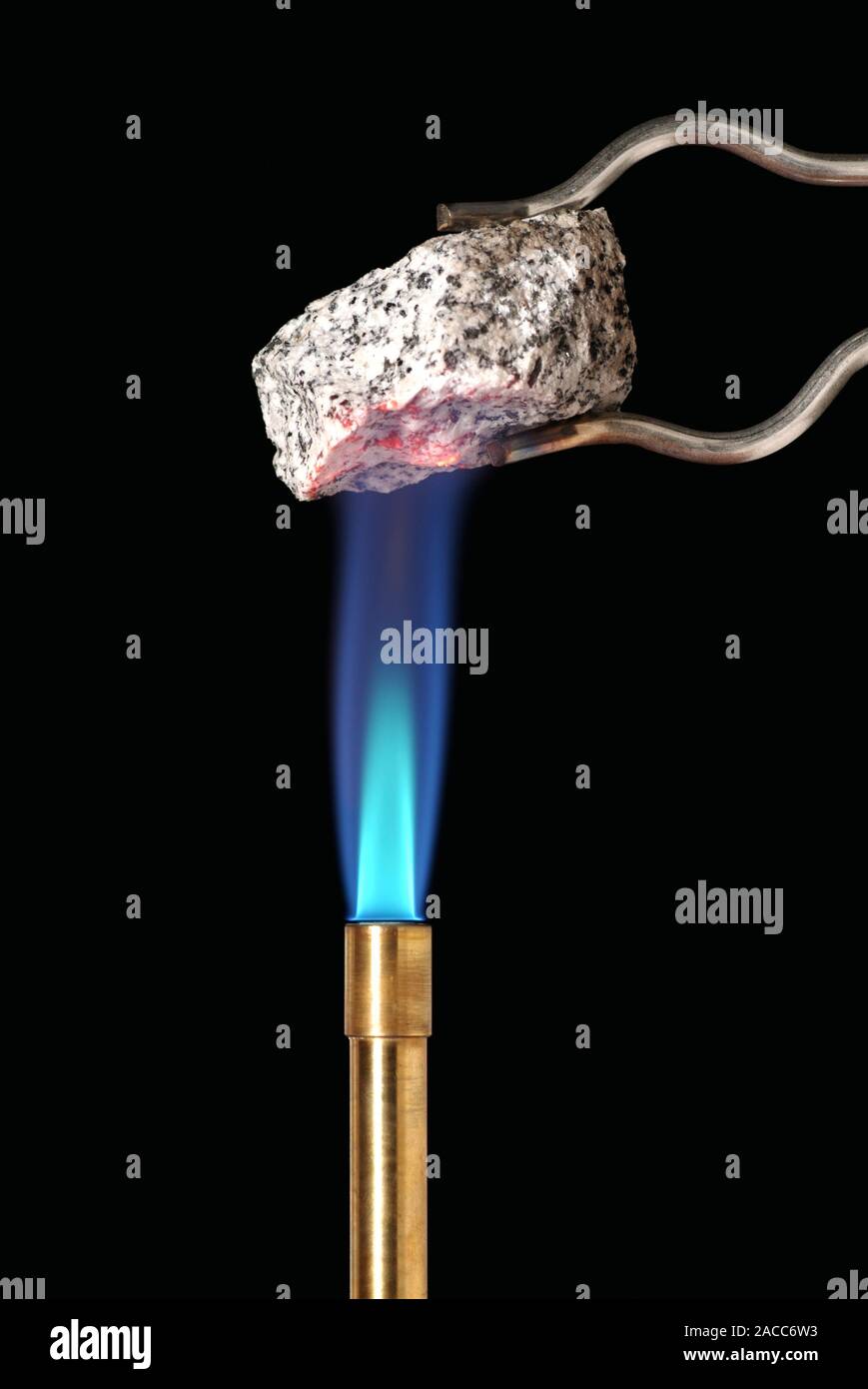 L'altération physique de granit. Image 1 de 3. Morceau de roche de ...