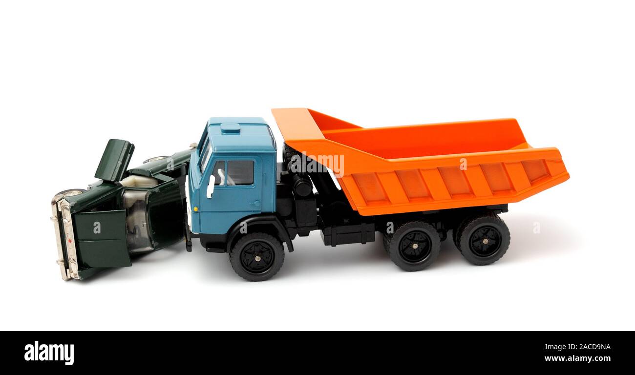 Voitures en accident sur un fond blanc Banque D'Images