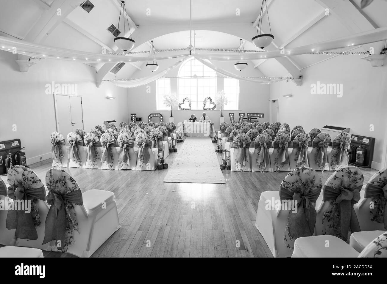 Un lieu habillé pour une cérémonie de mariage à Floral Hall, Tunstall, Stoke on Trent, photographie de mariage, célébration, mariage traditionnel Banque D'Images