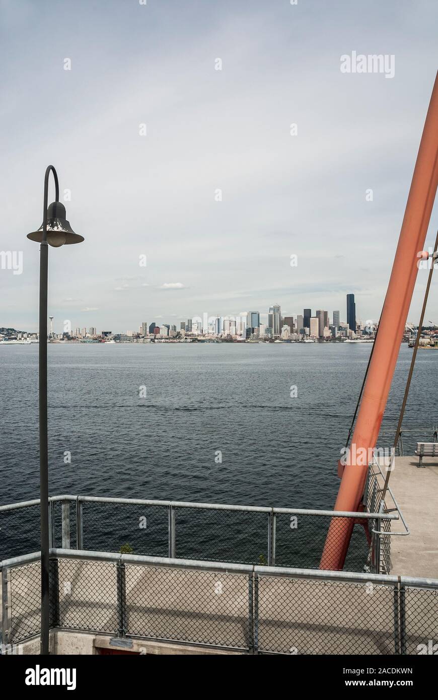 Vue sur Seattle Skyline à partir de la plate-forme d'observation dans la région de West Seattle. Banque D'Images
