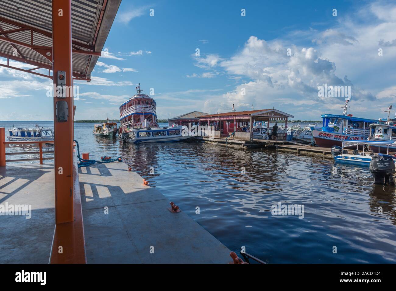 Ville de Tefé vives sur le lac Tefé, Amazona, Rivière du Nord, de l'État amazonien Brasilia, l'Amérique latine Banque D'Images
