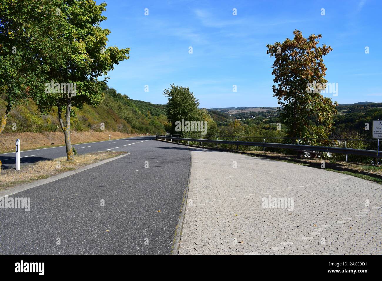 Parking en automne Banque D'Images