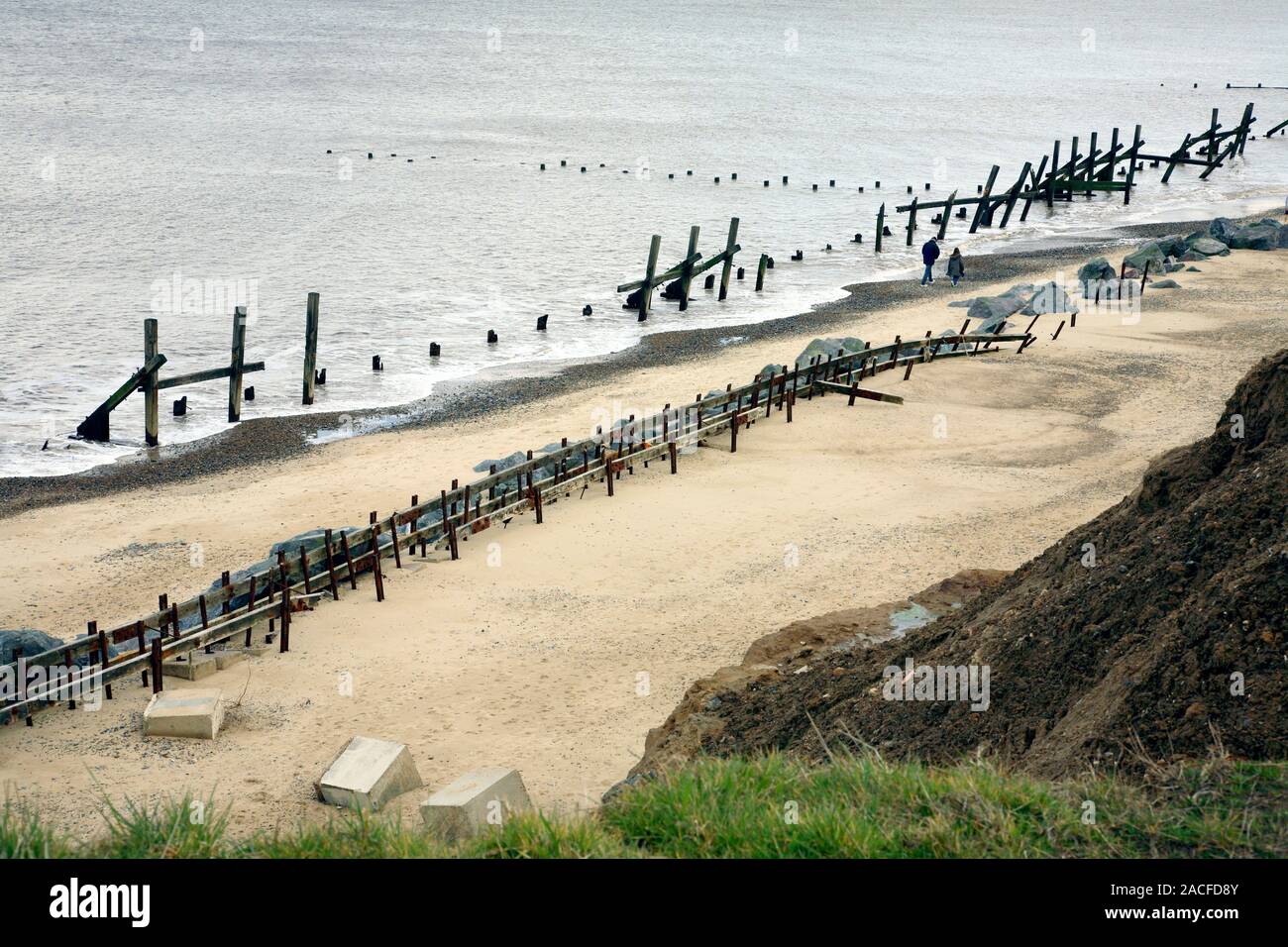 L'érosion côtière. Photographié à Happisburgh, Norfolk, Royaume-Uni. Banque D'Images