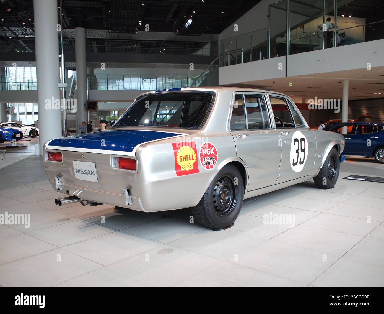 1969 Nissan Skyline 2000 GTR (grand gagnant de spec JAF GP en 1969, no 39) à la galerie Nissan