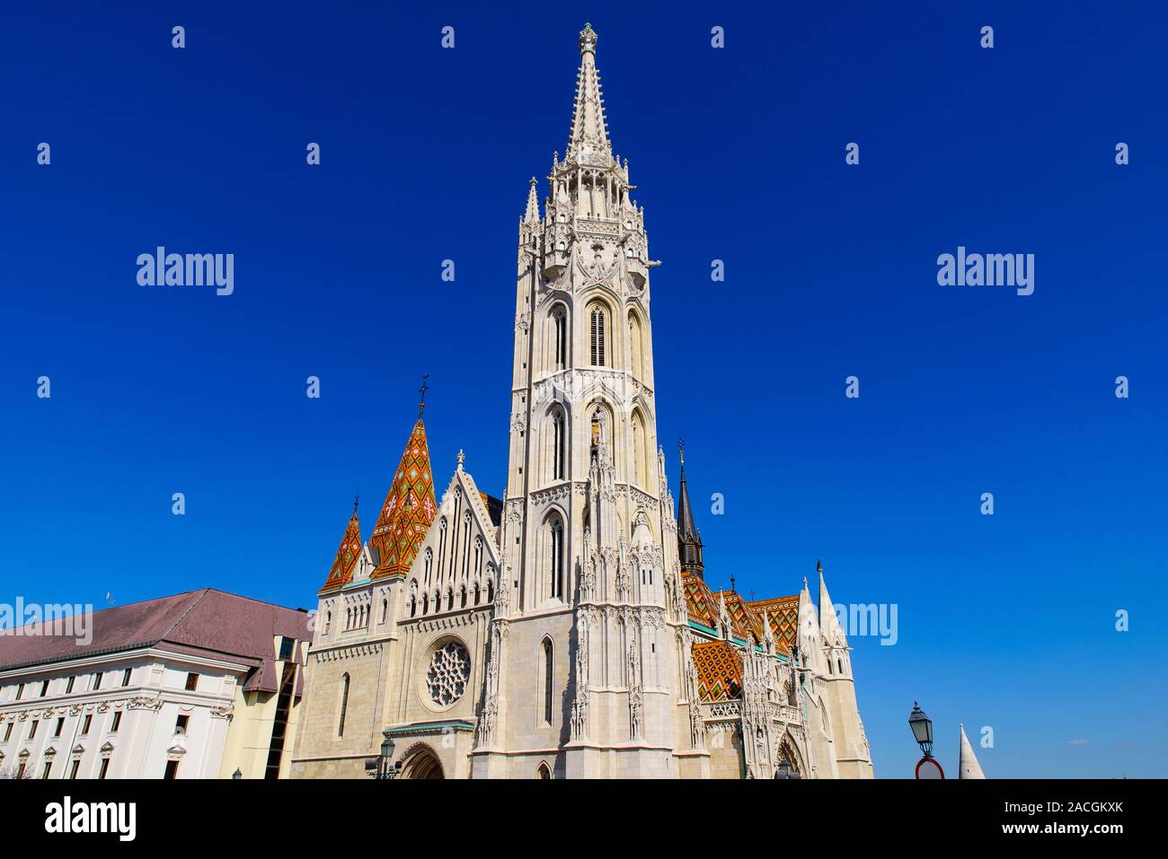 L'église Matthias, une église catholique situé dans la Sainte Trinité Square, du quartier du château de Buda, à Budapest, Hongrie Banque D'Images