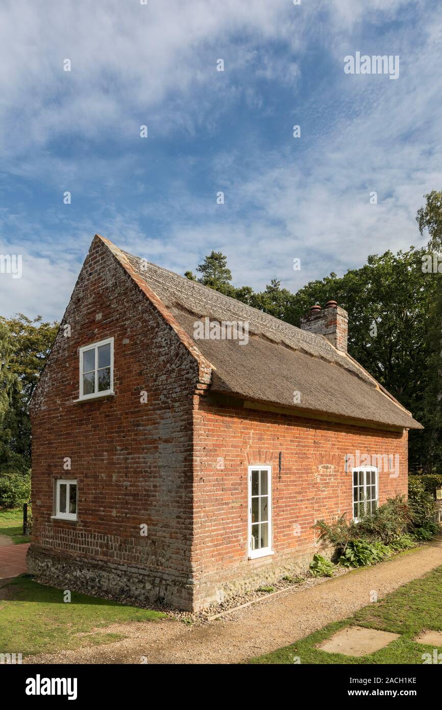 Trou de crapaud, un Cottage marshman's Cottage, comment Hill National Nature Reserve, Norfolk Broads, Norfolk, England, UK Banque D'Images