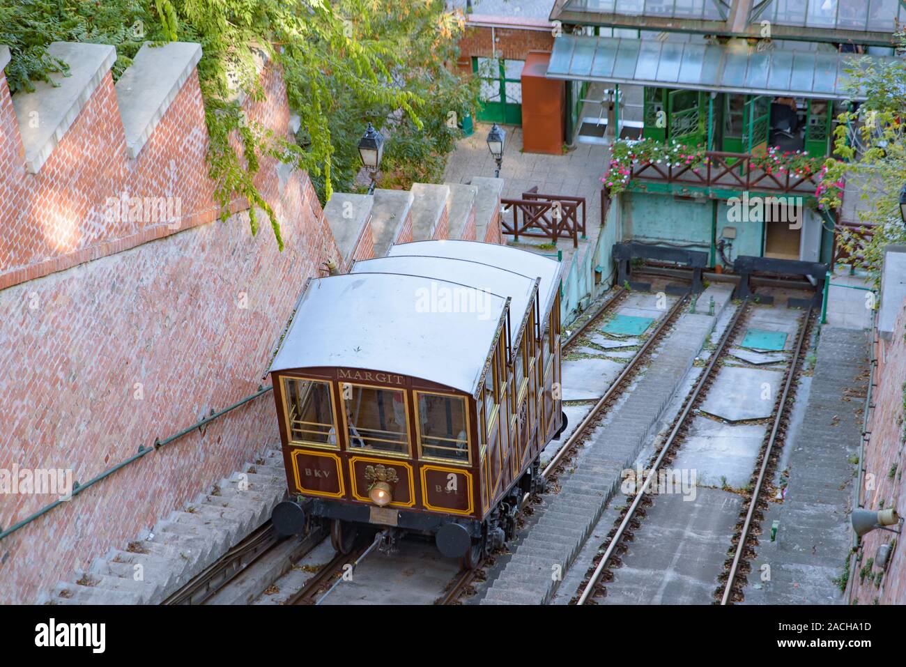La colline du château de Budapest, d'un funiculaire reliant la banque du Danube et quartier du château de Buda à Budapest, Hongrie Banque D'Images