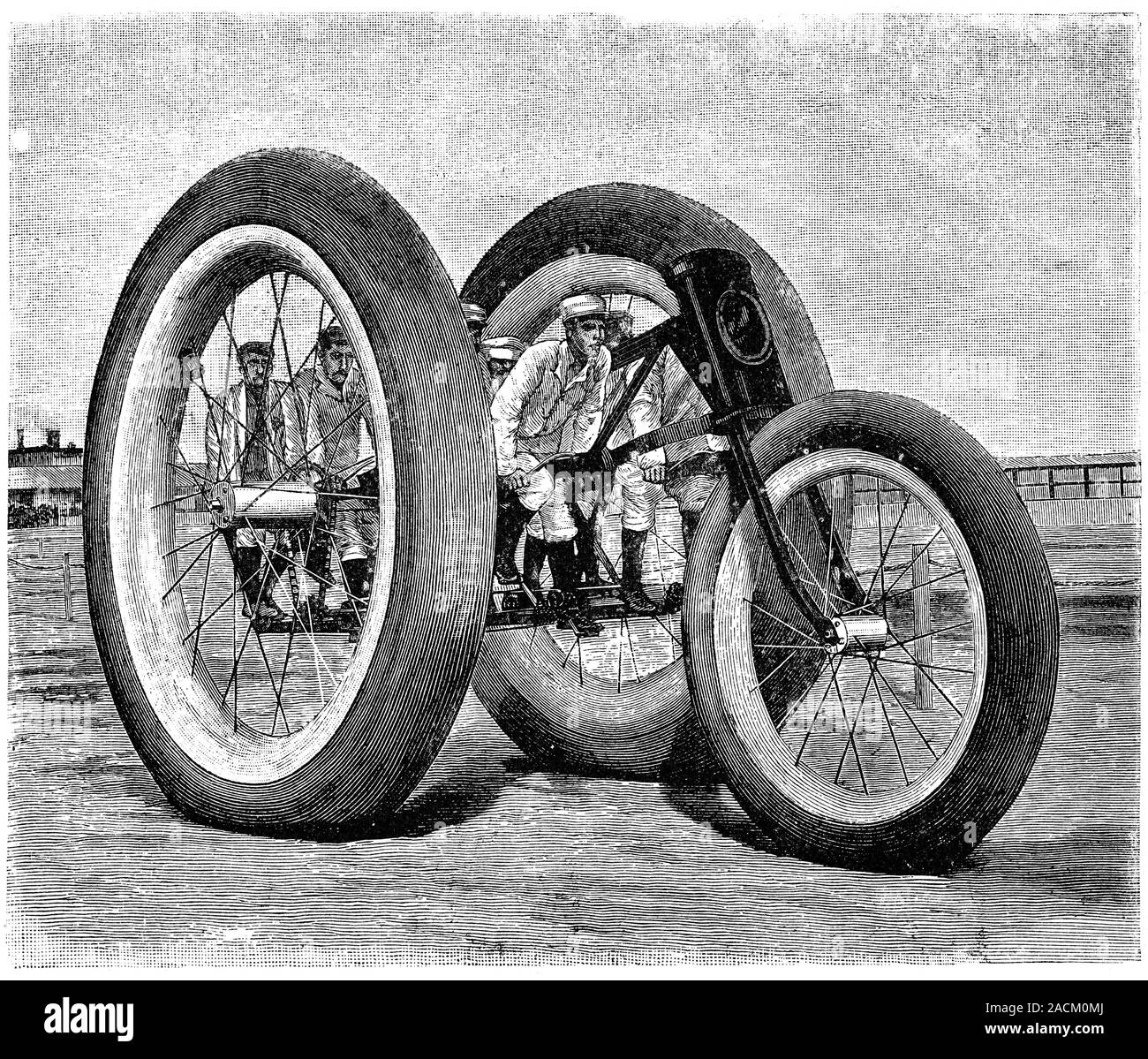 Publicité de pneu, 19ème siècle. Ce grand tricycle a été construite aux  Etats-Unis dans les années 1890 pour annoncer les pneus en caoutchouc. Il a  été conçu pour être opera Photo Stock -