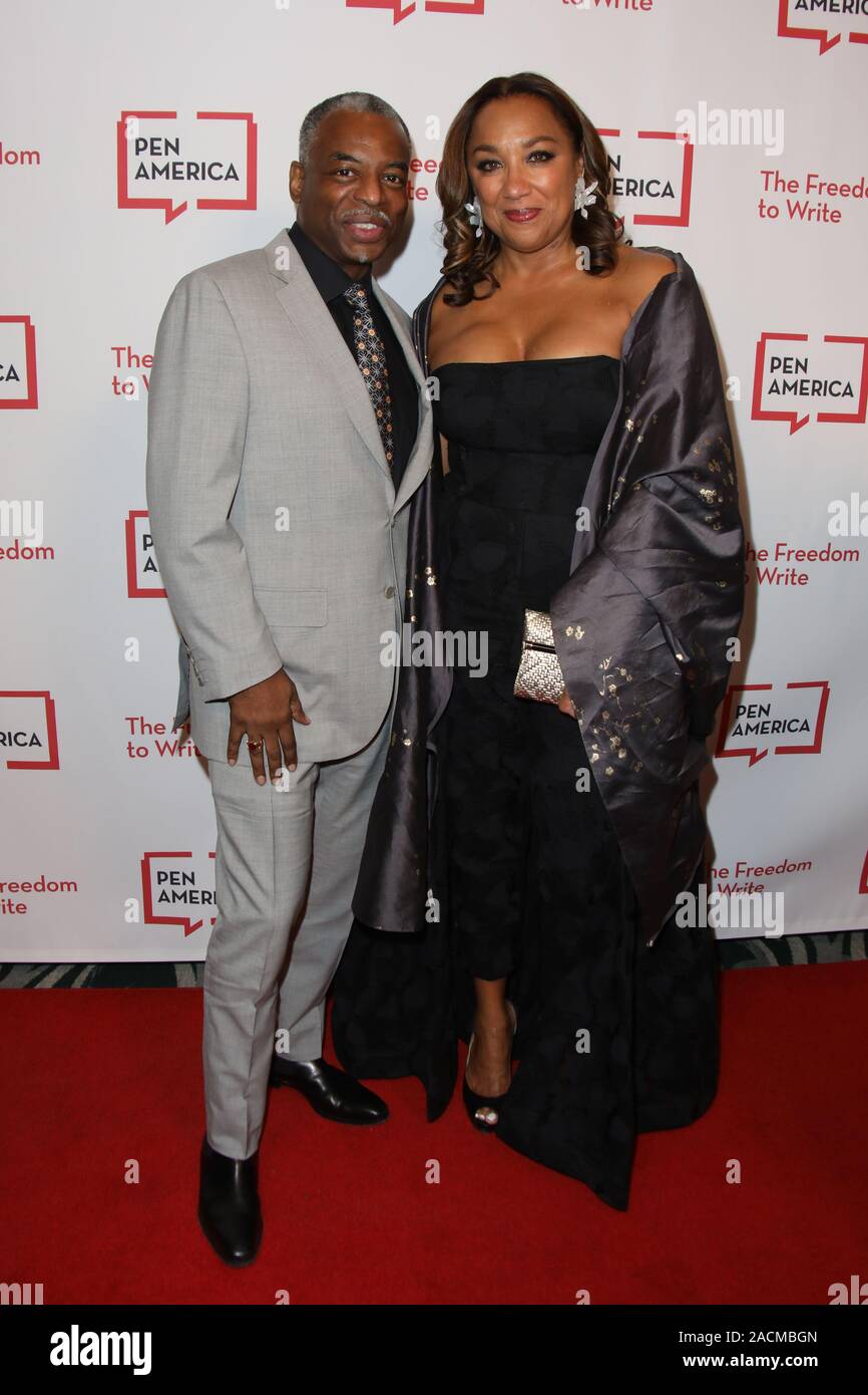 29e assemblée annuelle de l'Amérique PEN LitFest Gala au Beverly Wilshire Hotel à Beverly Hills, Californie, le 1 novembre, 2019 Avec : Stephanie, LeVar Burton Burton Cliff Drop Par Eric Themel Où : Los Angeles, California, United States Quand : 01 novembre 2019 Crédit : Sheri/WENN.com Determan Banque D'Images