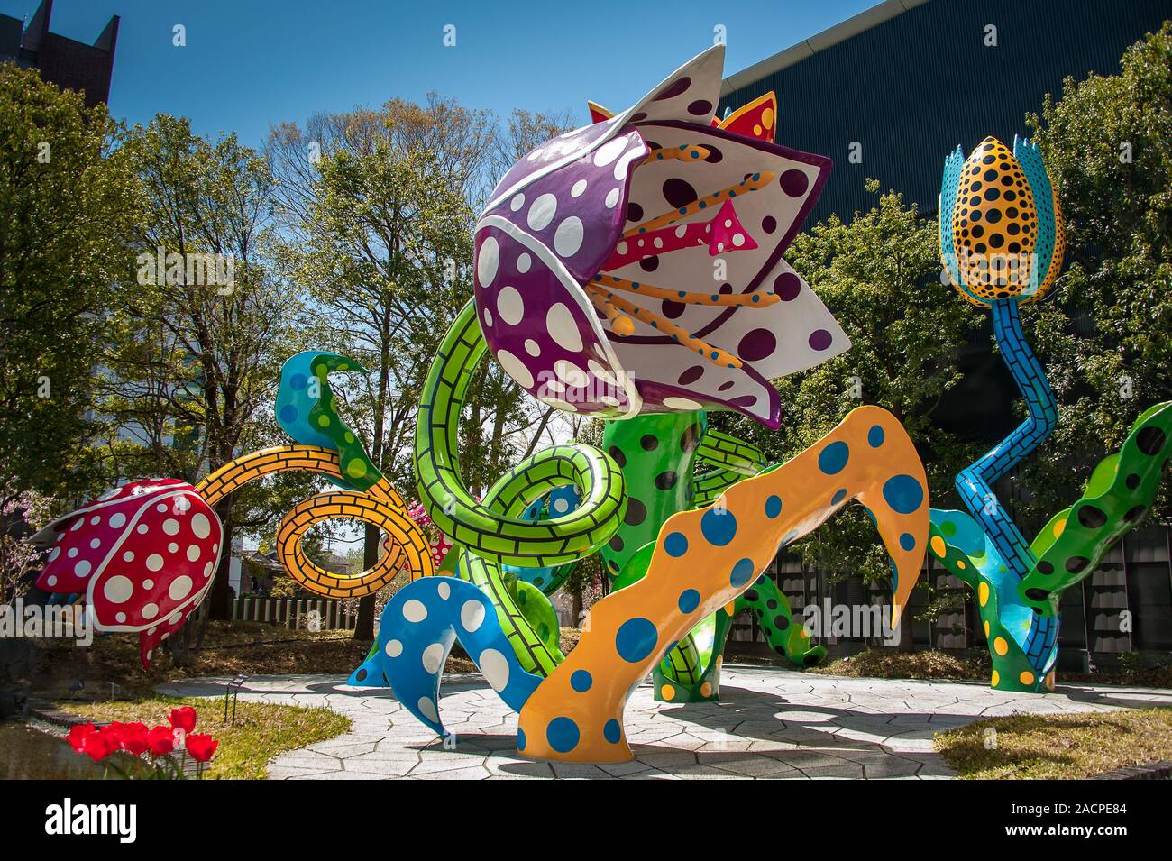 Yayoi Kusama Flowers Banque De Photographies Et D images Haute yayoi-kusama-flowers-banque-de-photographies-et-d-images-haute