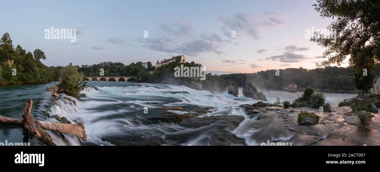 Chutes du Rhin à Laufen château, Neuhausen am Rheinfall, canton de Schaffhouse, Suisse, Europe Banque D'Images