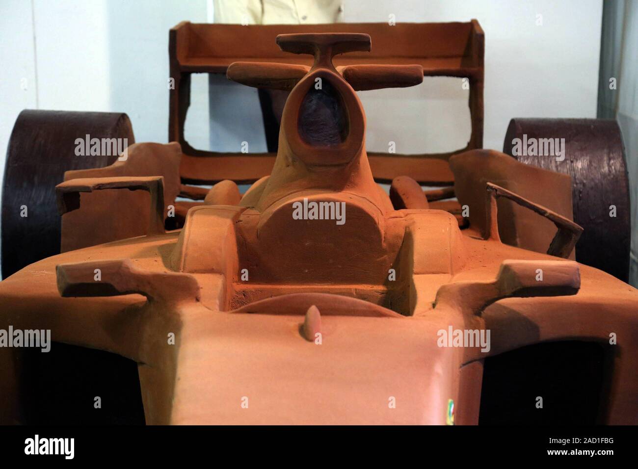 Modène. Une reproduction de la Ferrari F2004, le plus de succès voiture conduite par Michael Schumacher, créé par le maître chocolatier Mirco Della Vecchia pour honorer le pilote allemand, à l'affiche dans le cas d'utilisation Sciocola éditoriale que dans les cas où : Modena Quand : 02 Nov 2019 Credit : IPA/WENN.com **Uniquement disponible pour publication au Royaume-Uni, USA, Allemagne, Autriche, Suisse** Banque D'Images