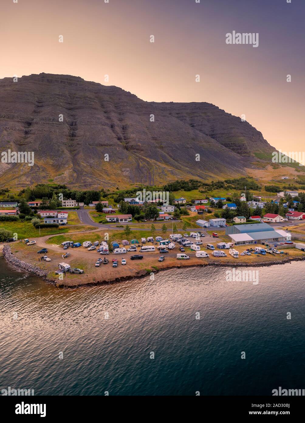 Les terrains de camping, Bildudalur, Arnarfjordur, fjord, Islande Westfjords Banque D'Images