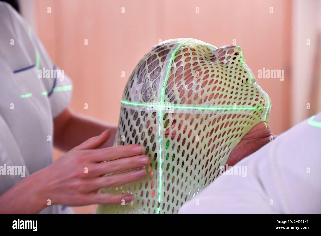 La radiothérapie du cancer du cerveau. La préparation d'une infirmière — free download