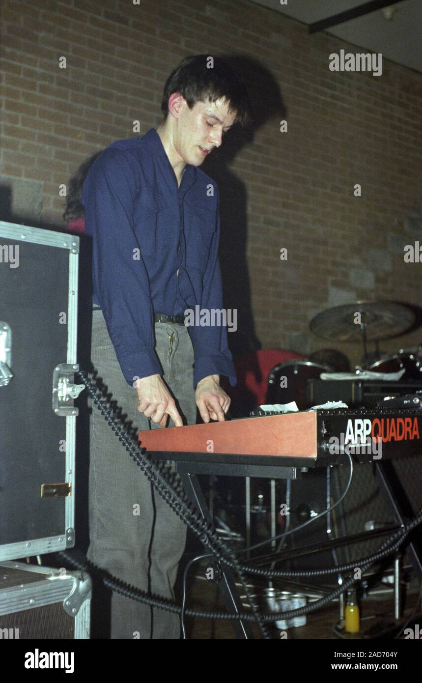 New Order en Stephen Morris, Bedford Boy's Club, 21 mars 1981 Banque D'Images