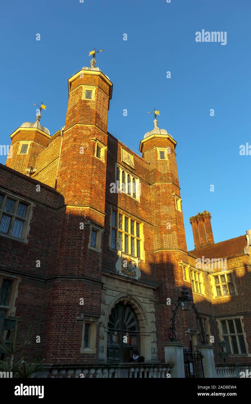 Abbot's Hospital, un hospice de bienfaisance bâtiment historique dans High Street, Guildford, la ville du comté de Surrey, au sud-est de l'Angleterre, Royaume-Uni Banque D'Images