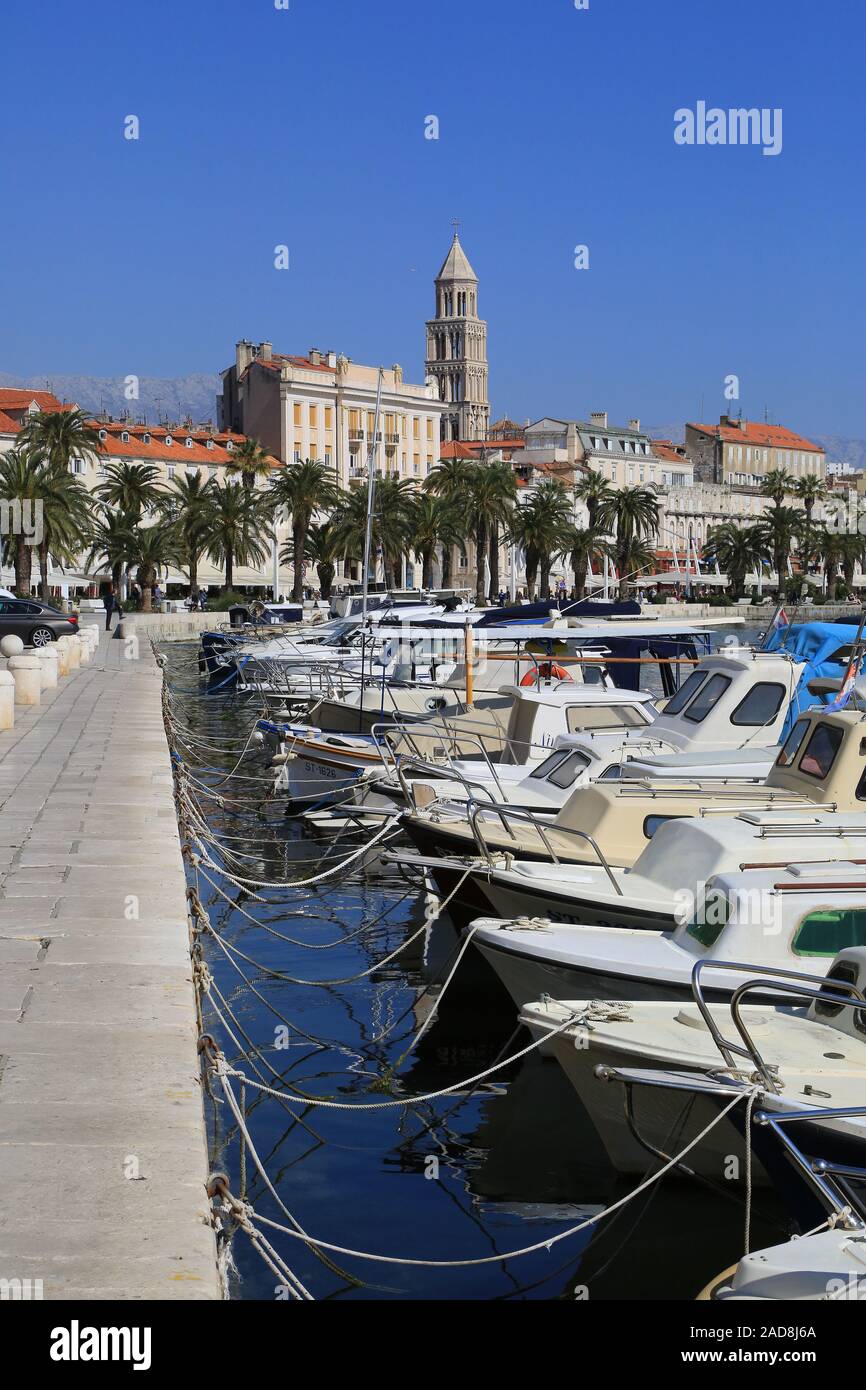 Split, Croatie, port de la ville Banque D'Images