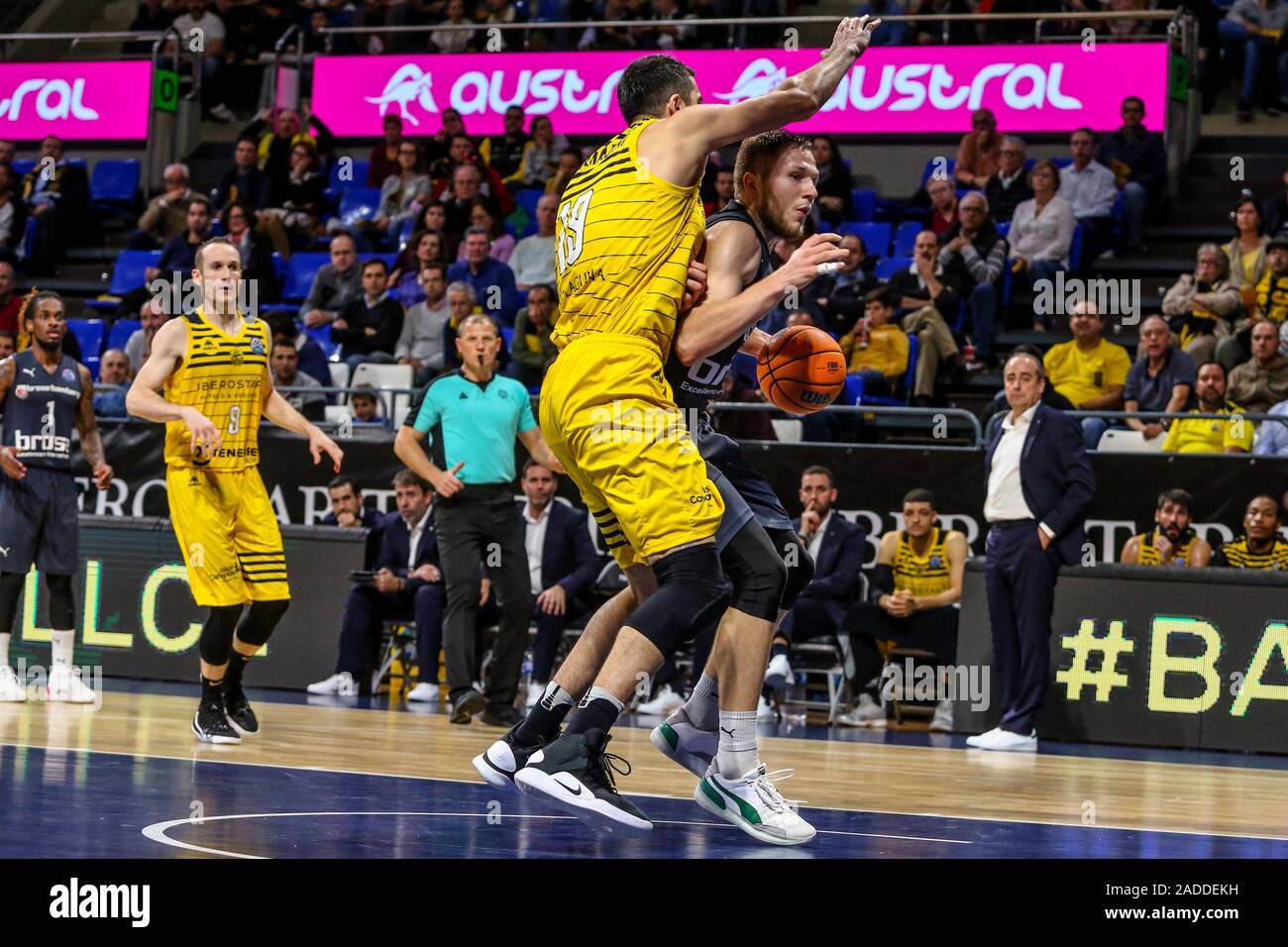 Christian sengfelder (brose bamberg) maracato de giorgi shermadini iberostar (Tenerife) au cours de l'Iberostar Tenerife vs Bamberg, Tenerife, Espagne, 03 De Banque D'Images