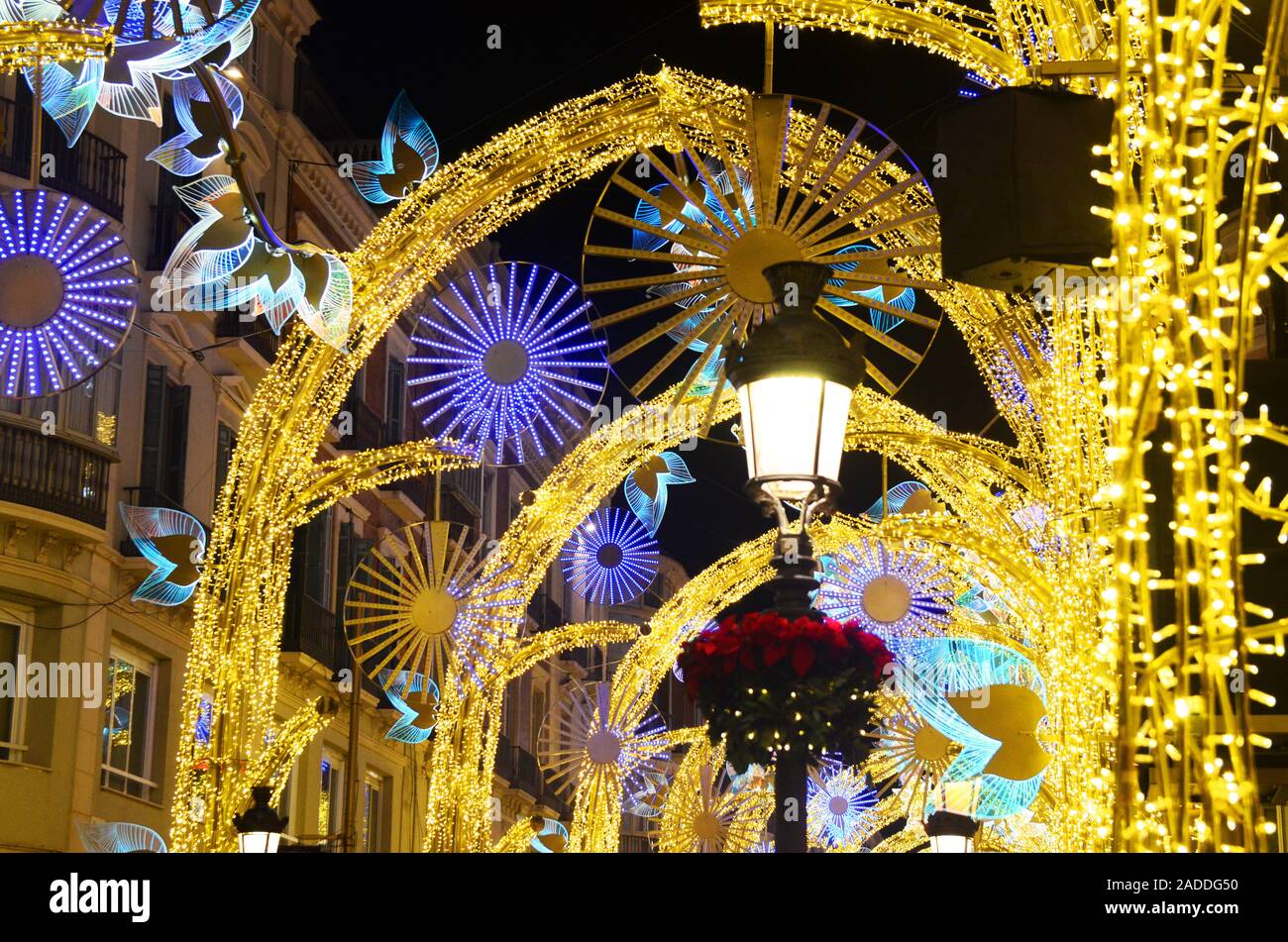 Calle Larios, la rue principale de Malaga, Espagne, durant les fêtes de Noël 2019 Banque D'Images