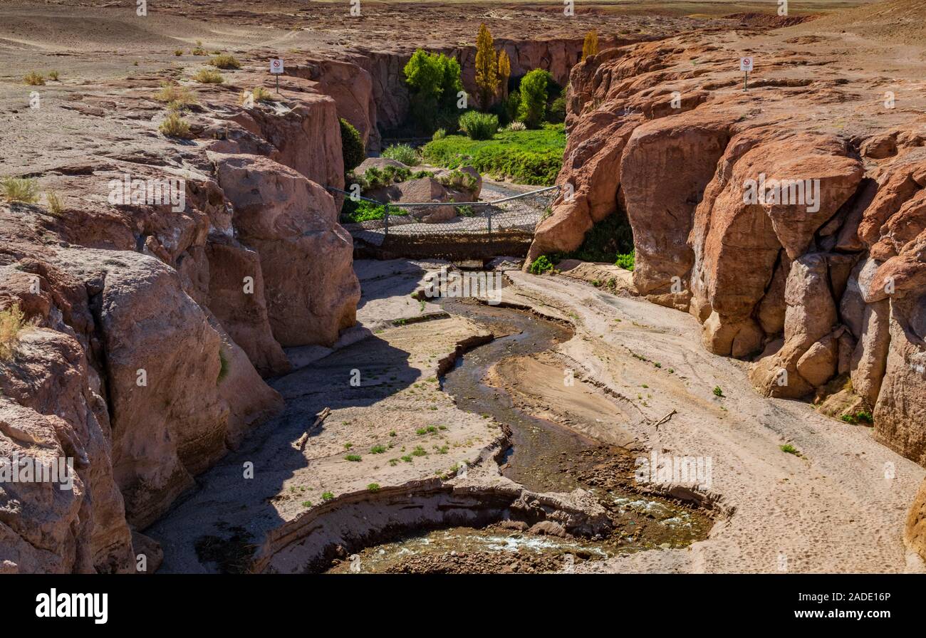 River canyon avec protection des inondations rapides Banque D'Images