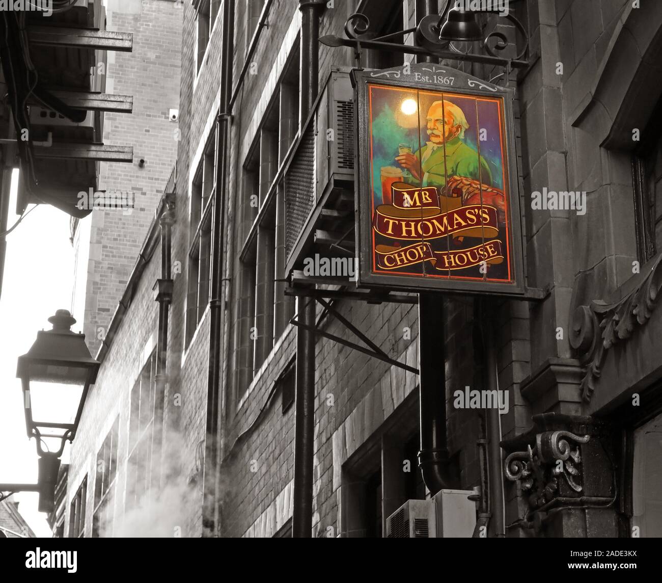 M. Thomas's Chop House Sign,1867,pub,James Binney House,52 Cross St, Manchester,Nord-Ouest,Angleterre,Royaume-Uni, M2 7AR,Noir et blanc Banque D'Images