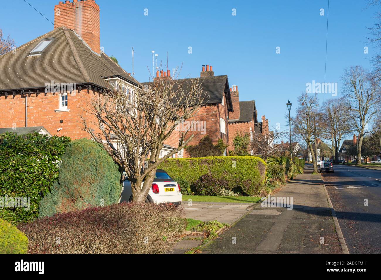Maisons à Sycamore Road dans le verdoyant Bournville Village Trust, Birmingham, UK Banque D'Images