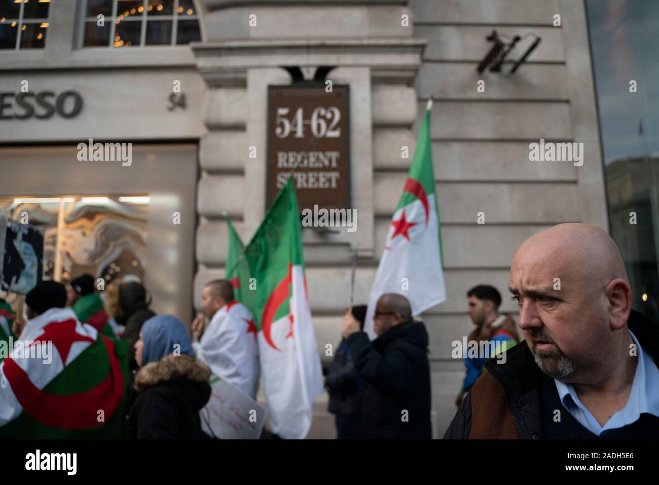 Manifestation pour la liberté d'Algérie Banque D'Images