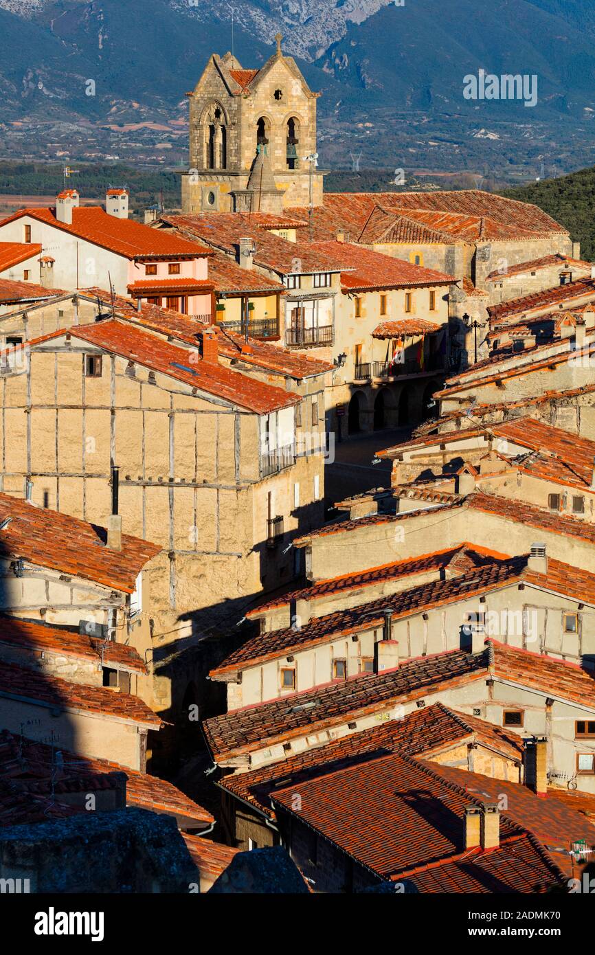 Frías vue du château (12e-15e siècle), Frias village, Las Merindades, Burgos, Castille et Leon, Espagne, Europe Banque D'Images