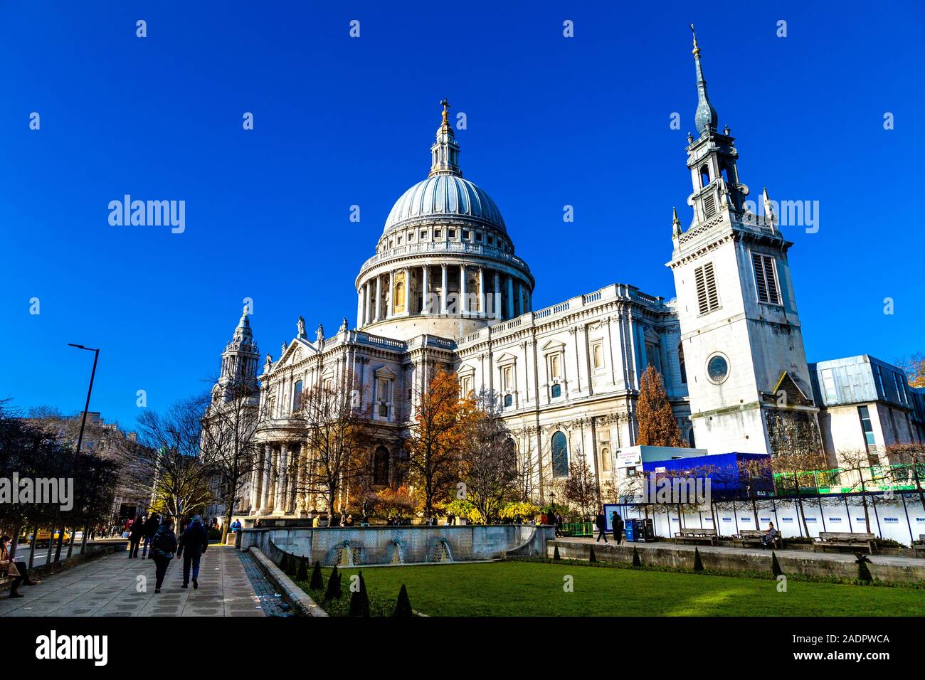 Extérieur de la cathédrale St Pauls, Londres, Royaume-Uni Banque D'Images