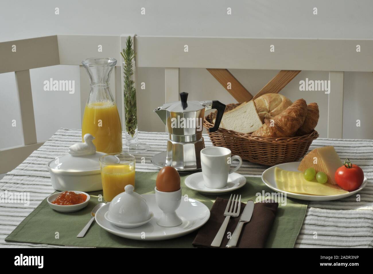 Singlefrühstück - le petit-déjeuner seul Banque D'Images
