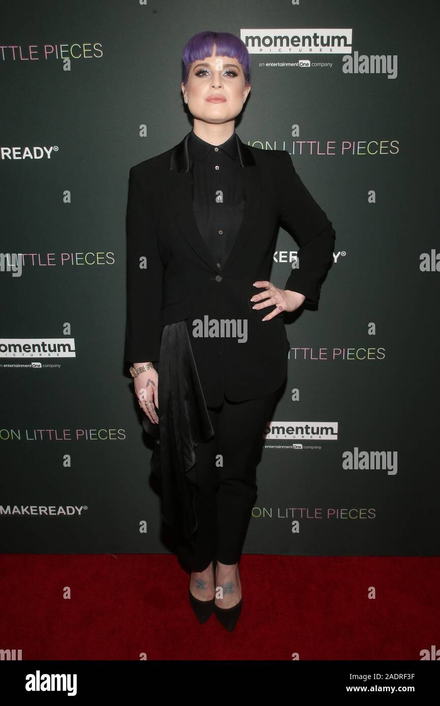 Hollywood, Californie, USA. 9Th Jul 2019. Hollywood, CA. 9Th Jul 2019. Kelly Osbourne à un million de petits morceaux Projection spéciale à la London à Hollywood, Californie le 4 décembre 2019. Credit : Faye Sadou/media/Alamy Punch Live News Crédit : MediaPunch Inc/Alamy Live News Banque D'Images