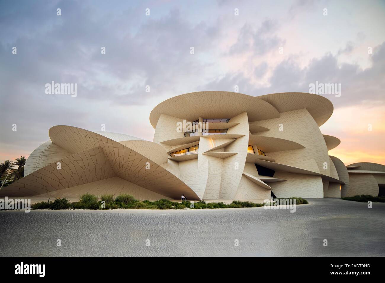 Vue du coucher de soleil au Qatar National Museum Banque D'Images