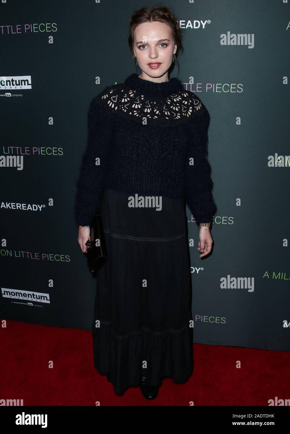 West Hollywood, États-Unis. 08Th Nov, 2019. WEST HOLLYWOOD, LOS ANGELES, CALIFORNIE, USA - Décembre 04 : jeune actrice Odessa arrive à la Los Angeles Projection spéciale de Momentum Pictures' 'A Million Little Pieces" tenue à l'hôtel London West Hollywood à Los Angeles le 4 décembre 2019 à West Hollywood, Los Angeles, Californie, États-Unis. (Photo par Xavier Collin/Image Crédit : Agence de Presse) L'agence de presse Image/Alamy Live News Banque D'Images