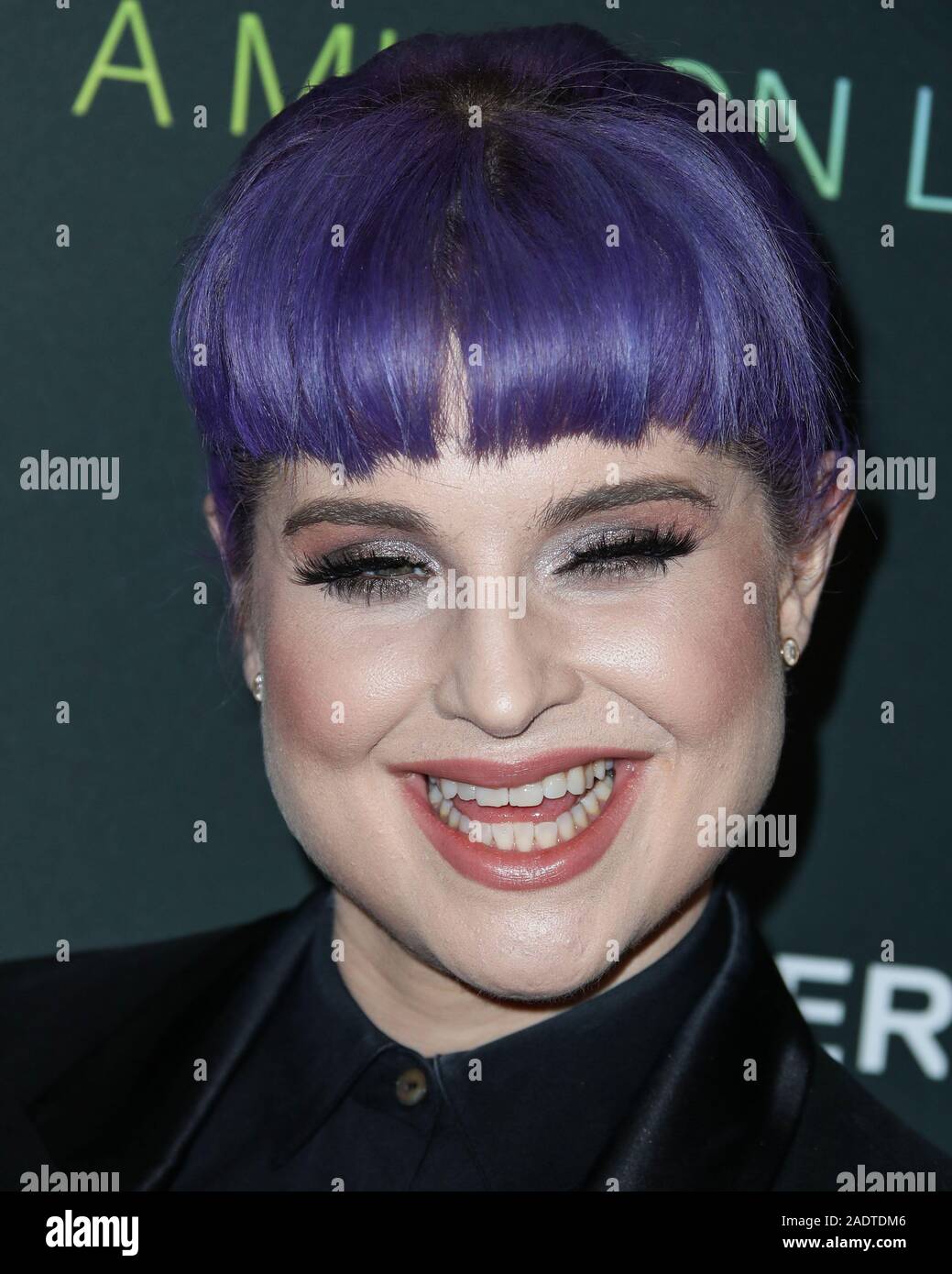 West Hollywood, États-Unis. 08Th Nov, 2019. WEST HOLLYWOOD, LOS ANGELES, CALIFORNIE, USA - 04 décembre : la chanteuse Kelly Osbourne arrive à la Los Angeles Projection spéciale de Momentum Pictures' 'A Million Little Pieces" tenue à l'hôtel London West Hollywood à Los Angeles le 4 décembre 2019 à West Hollywood, Los Angeles, Californie, États-Unis. (Photo par Xavier Collin/Image Crédit : Agence de Presse) L'agence de presse Image/Alamy Live News Banque D'Images