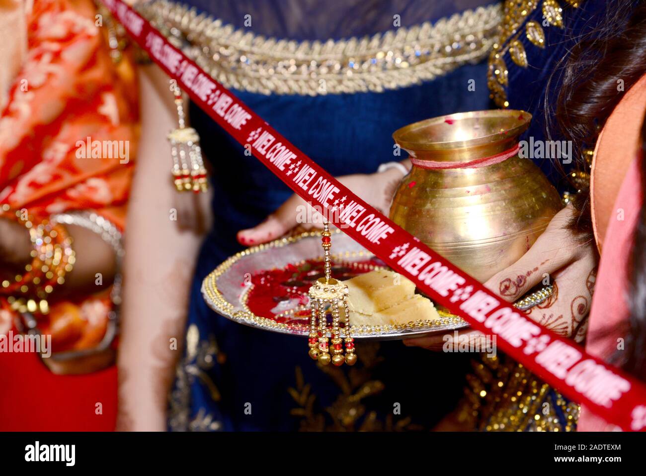 Mariage de demoiselle d'indiens une procession cérémonie rituel de bienvenue Banque D'Images