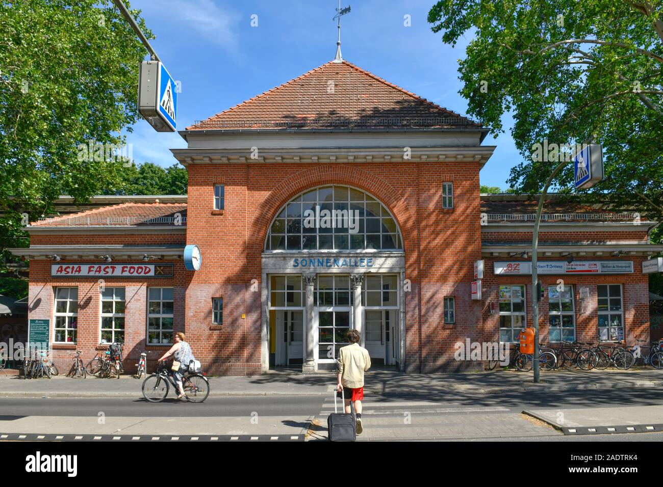 Bahnhof, Sonnenallee Neukölln, Berlin, Deutschland Banque D'Images