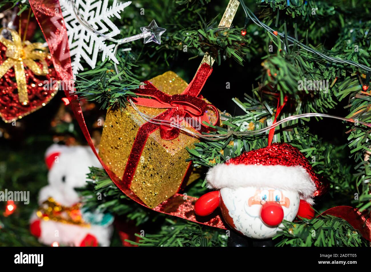 24 Boules Décoratives En Verre Doré Pour Sapin De Noël - Diamètre 5cm - Ornements Brillants Avec Cordon Suspendu - Pour Décoration De Noël, Mariage, Fêtes