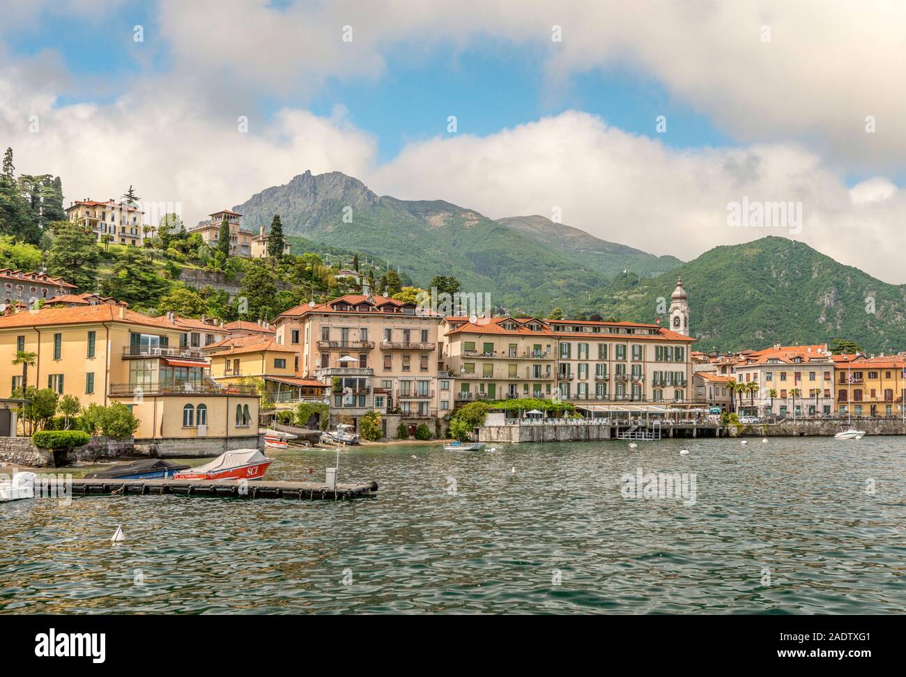 Front De Mer De Menaggio Au Lac De Côme, Lombardie, Italie Banque D'Images