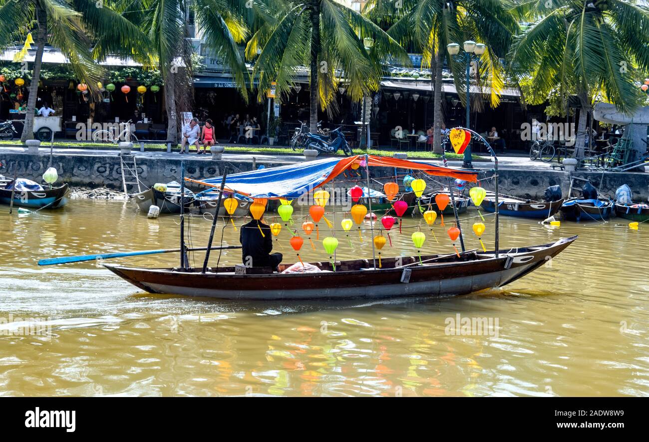 Lantern Bateaux Hoi An Vietnam Banque D'Images
