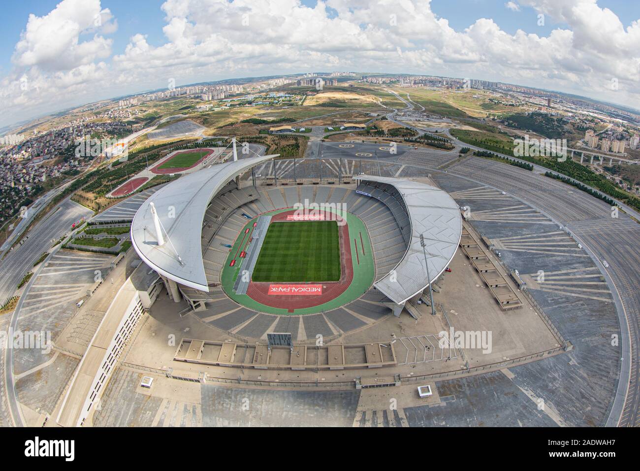 Istanbul, Turquie - le 10 juin 2013 ; Vue aérienne du stade olympique d'Istanbul Ataturk (stade Olympique). La prise de vue depuis l'hélicoptère. Banque D'Images