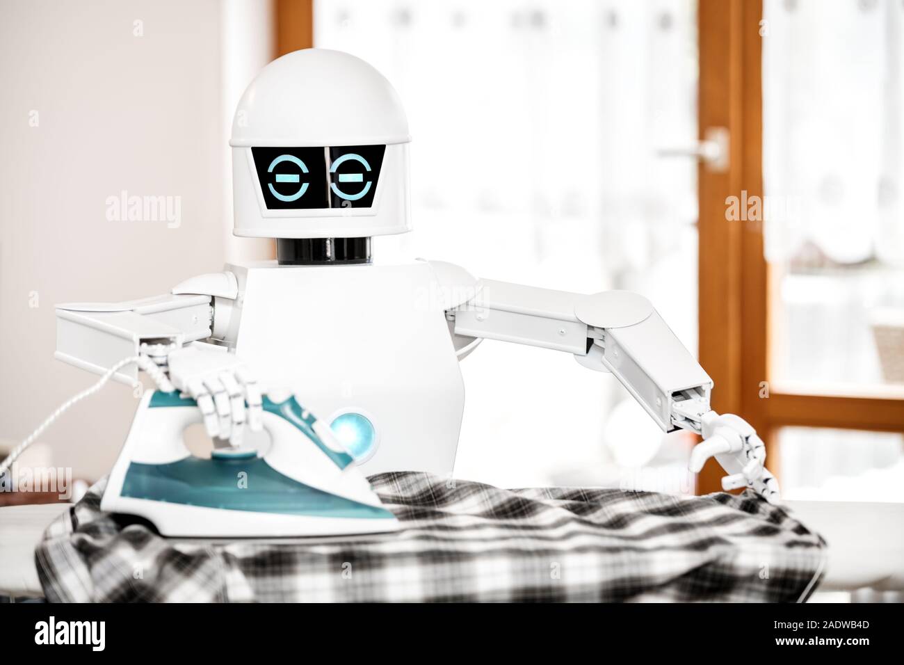 Effie, un robot-repasseur connecté qui parfume le linge - Les Numériques
