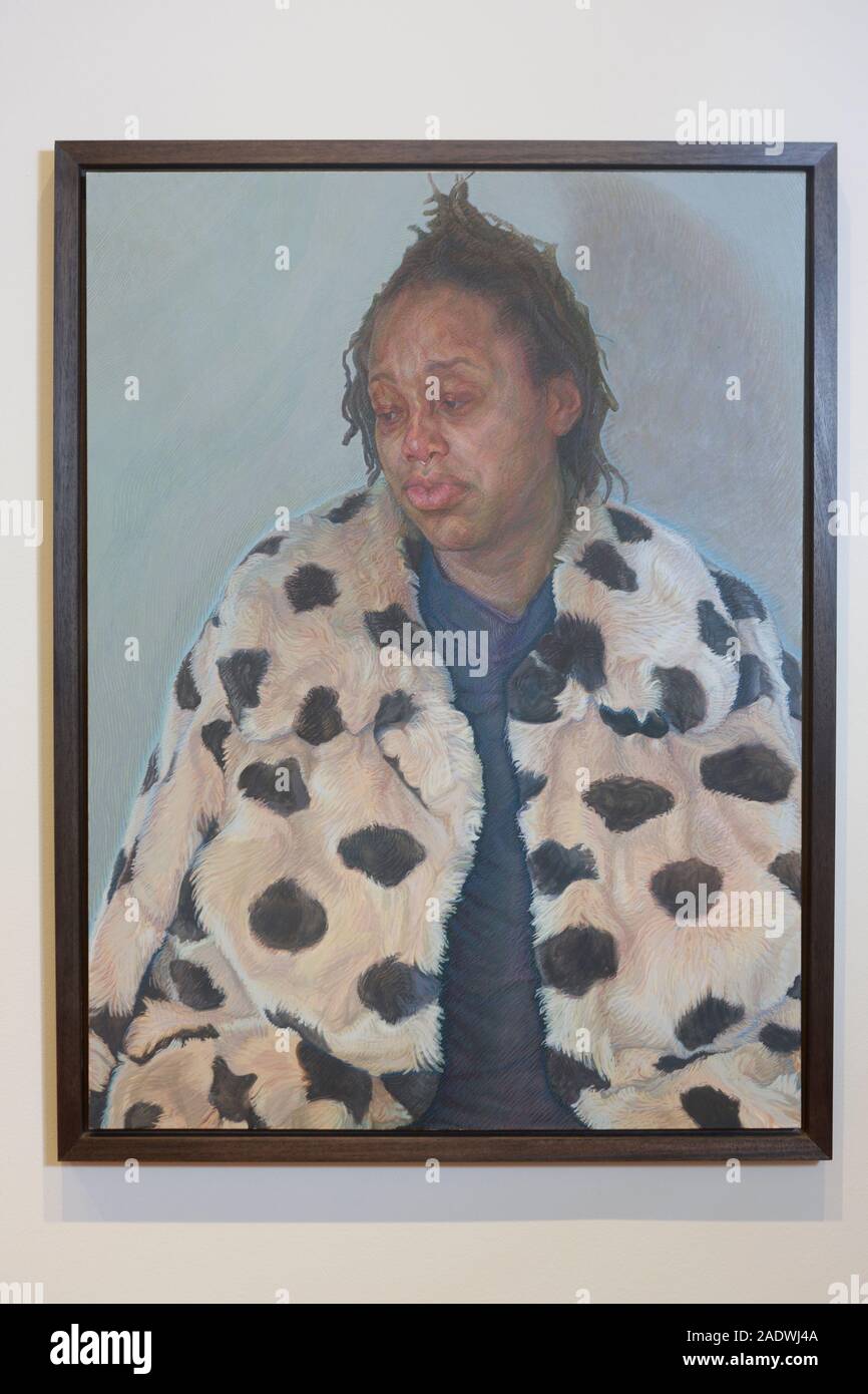 Edinburgh, Ecosse, Royaume-Uni. 5 déc 2019. BP Portrait Award affichage à la National Portrait Gallery d'Edimbourg. Sur la photo : Peinture de Charlie Schaffer appelé Imara dans son manteau d'hiver. Credit : Pako Mera/Alamy Live News Banque D'Images