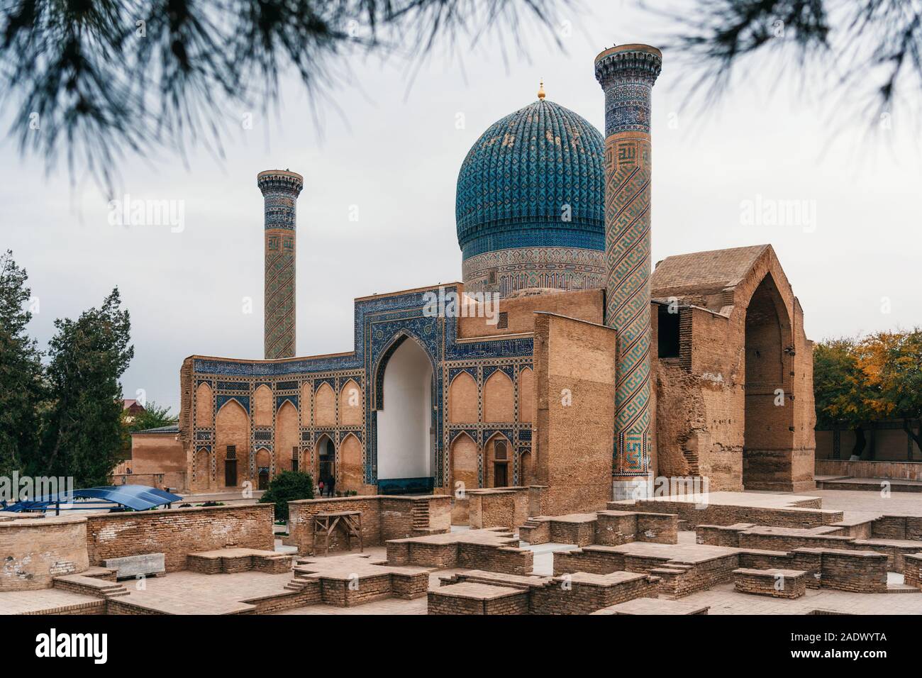 Ancien mausolée Gour Emir de la personnalité historique célèbre d'Asie centrale Tamerlan ou Amir Temour à Samarkand, Ouzbékistan Banque D'Images