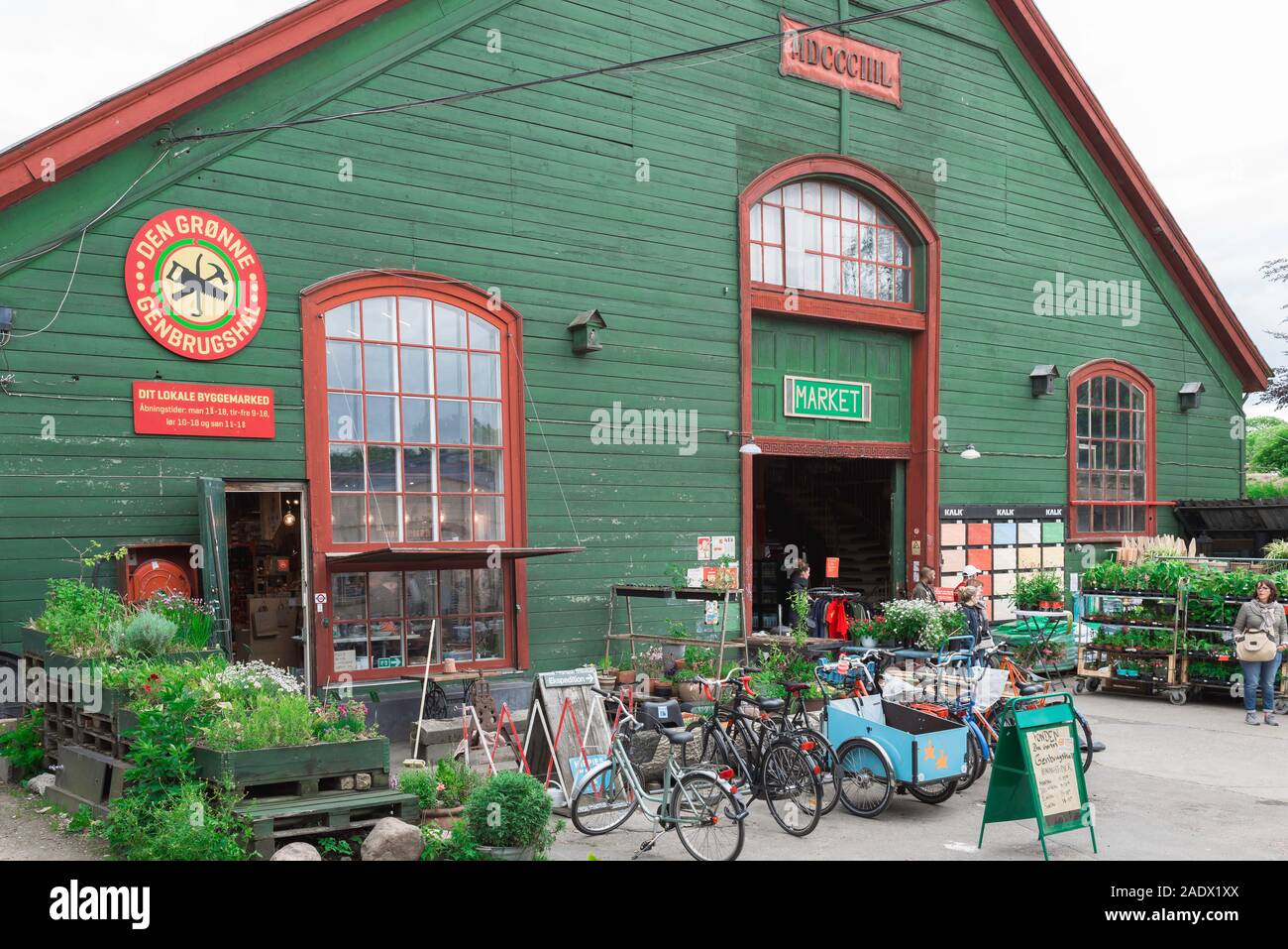 Christiania Copenhague, vue d'un magasin de vente de plantes et d'herbes dans la région de Freetown alternative de Christiania, Copenhague, Danemark. Banque D'Images