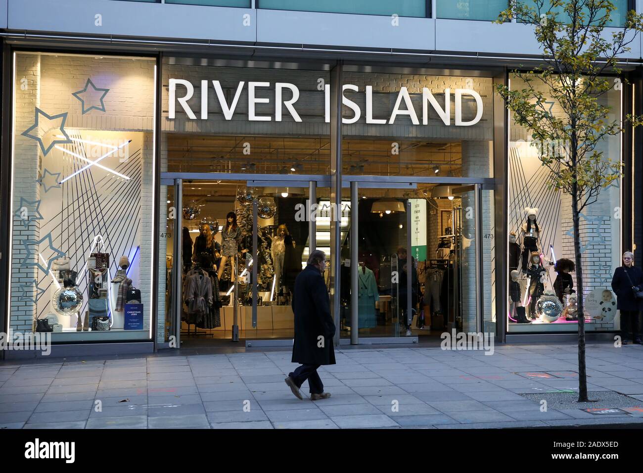 Une succursale de River Island sur Oxford Street à Londres Photo Stock -  Alamy