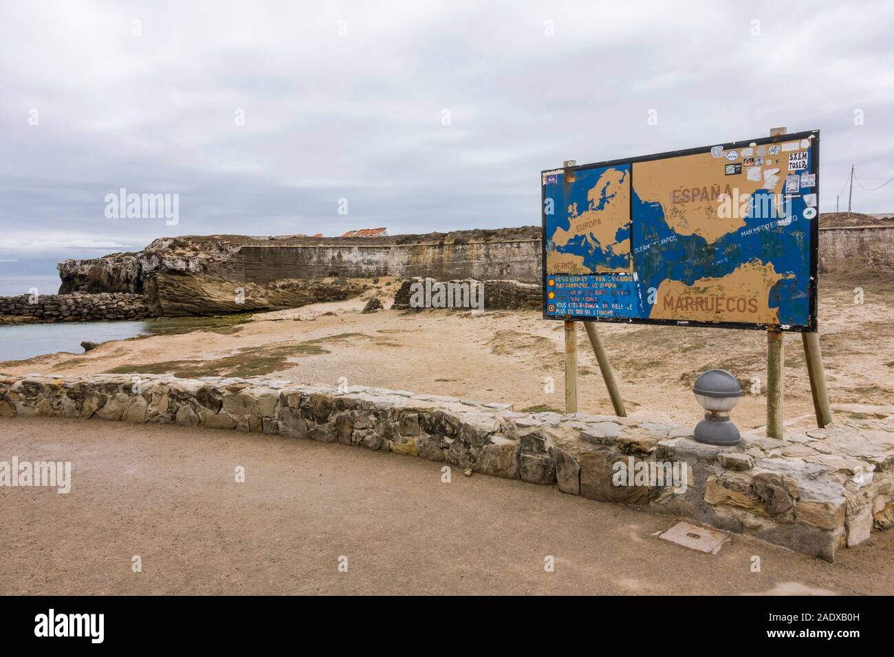 Tarifa Espagne. Route pour Isla de Las Palomas. Point le plus au sud de l'Europe, Costa de la Luz, Andalousie, Espagne. Banque D'Images