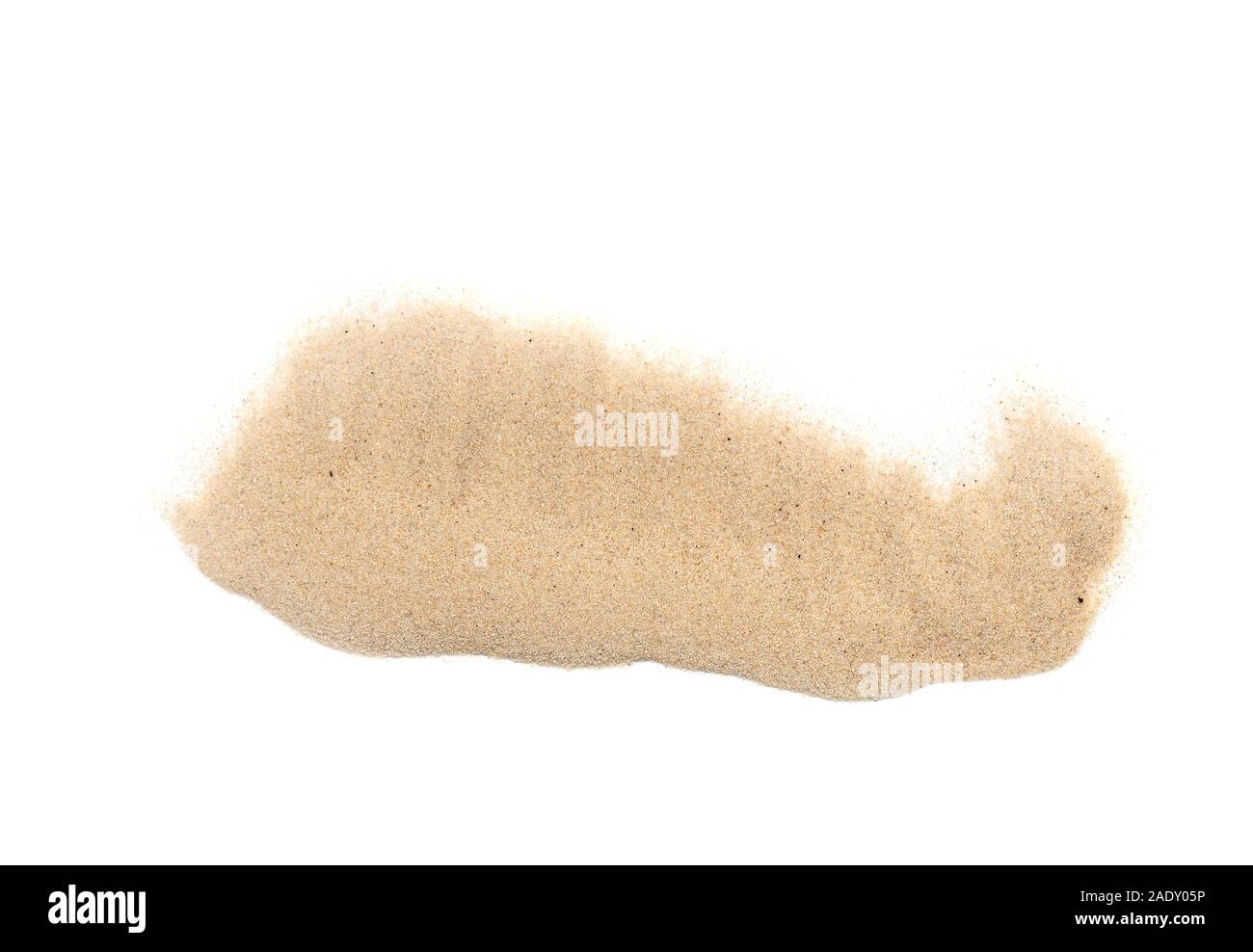 Tas de sable blanc isolé sur fond blanc, vrai que la texture du sable des Maldives ou d'arrière-plan Banque D'Images