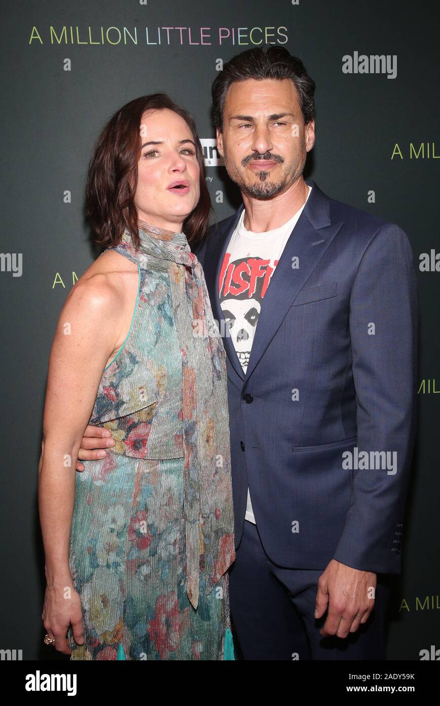 4 décembre 2019, West Hollywood, Californie, USA : Juliette Lewis, le batteur Brad Wilk. Projection spéciale de Momentum Pictures d'un million de petits morceaux qui s'est tenue à l'hôtel de Londres. (Crédit Image : © F. S/AdMedia via Zuma sur le fil) Banque D'Images
