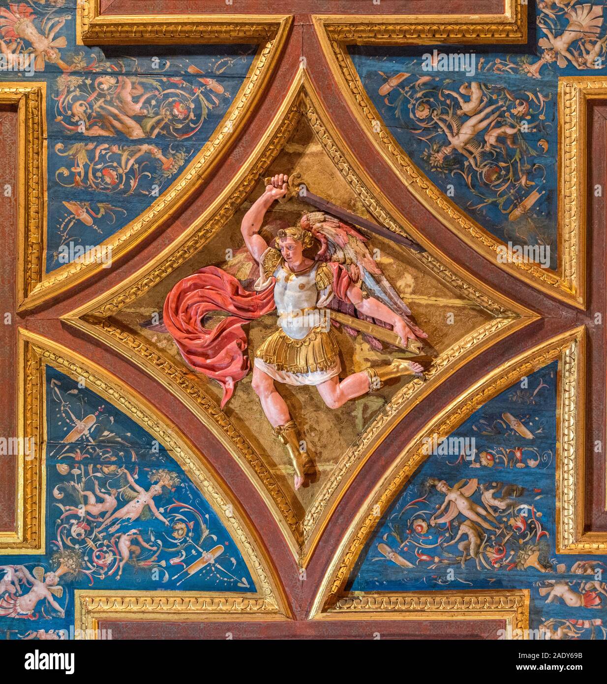 Décoration Ange en bois au plafond de Castel Sant'Angelo à Rome, Italie. Octobre-23-2019 Banque D'Images