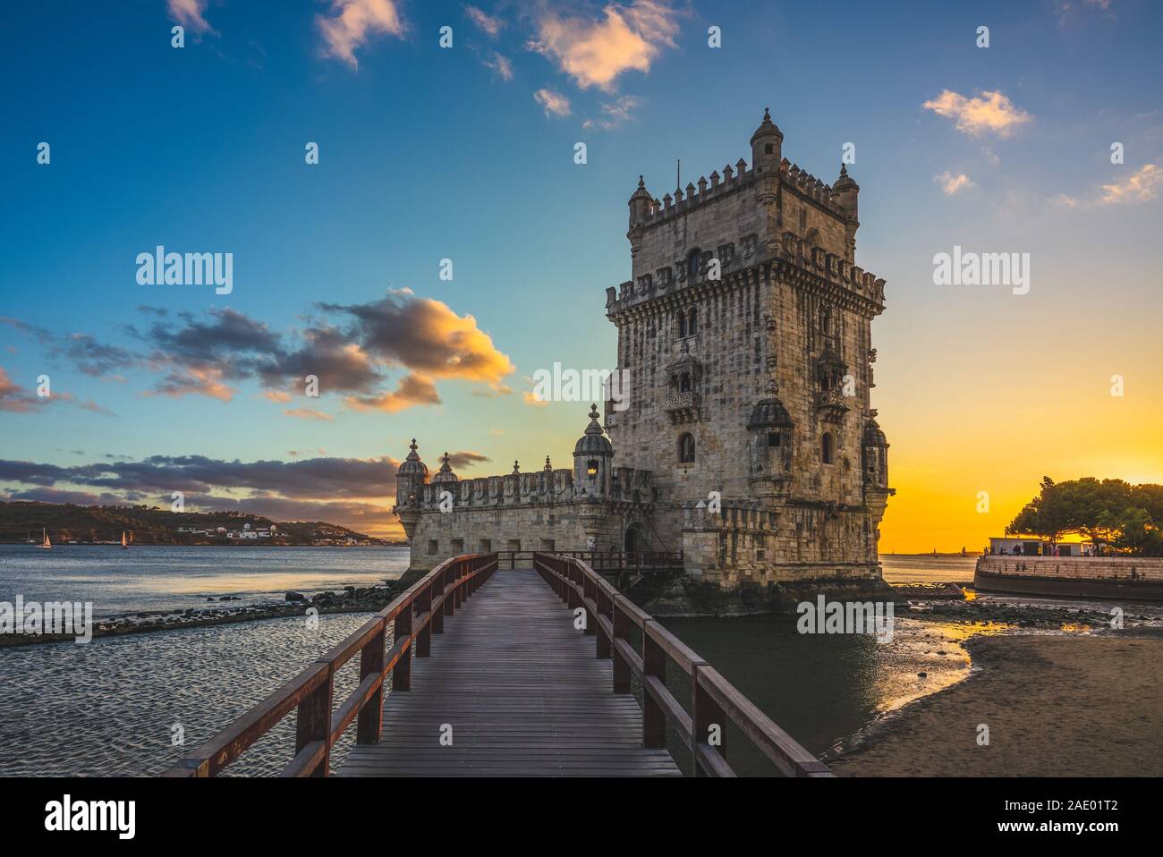 La tour de Belém à Belem de lisbonne au crépuscule Banque D'Images